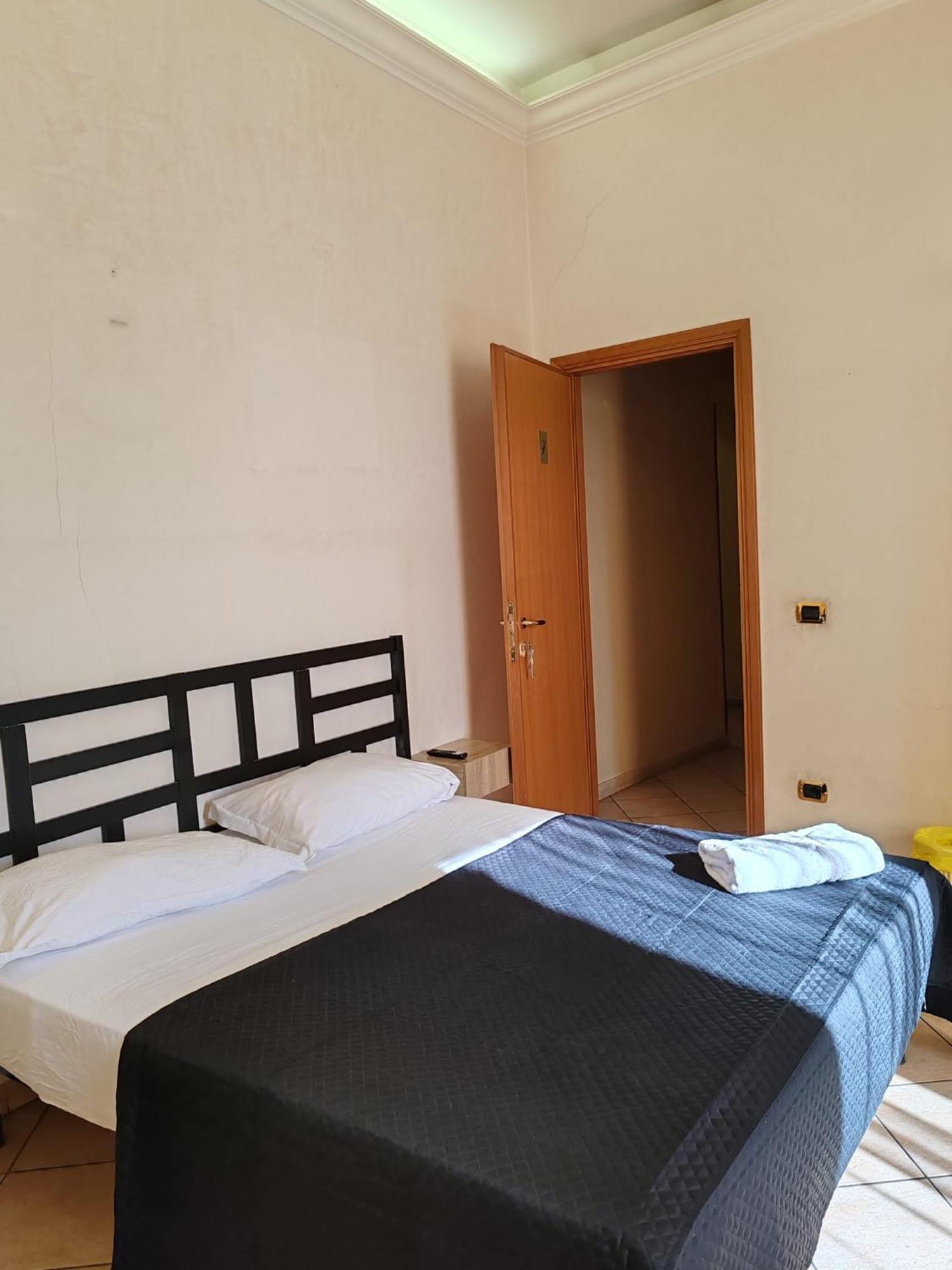 B&B Piazza Ragusa Rom Eksteriør billede